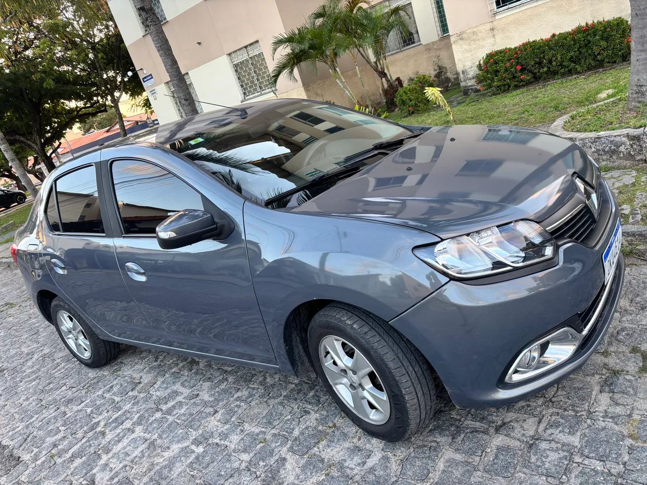 Renault Logan Dynamique Hi-flex 1.6 8V 4P 2016