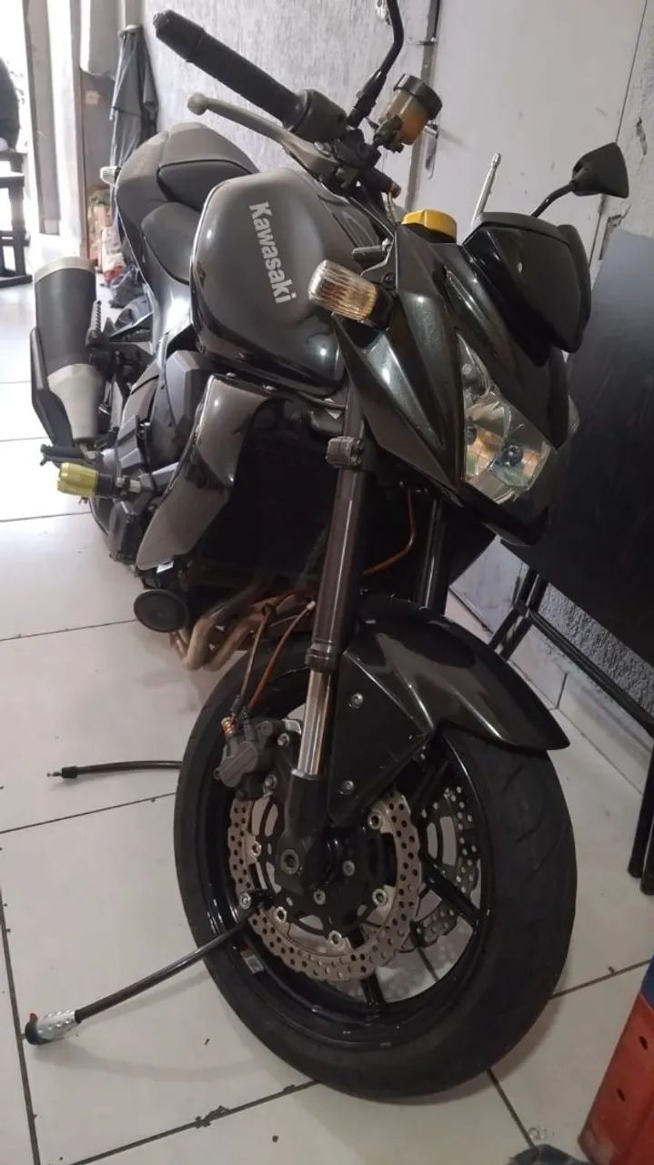 Z 750  *)