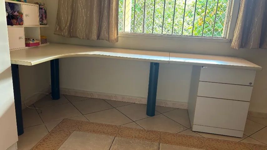 Mesa de escritório ou ateliê  - Foto 2
