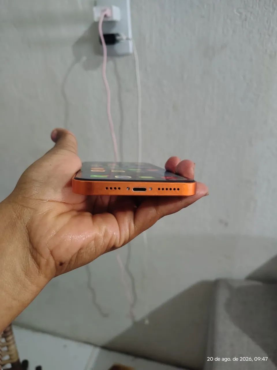 vendo iPhone 11 com aparência 17 Pro Max - Foto 2