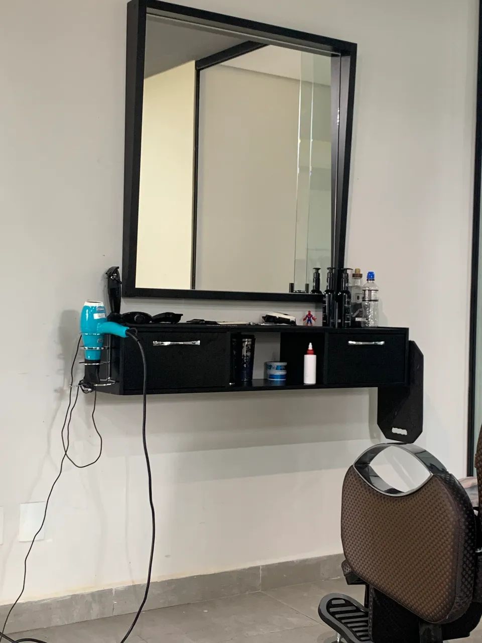 Bancada / espelho para barbearia 