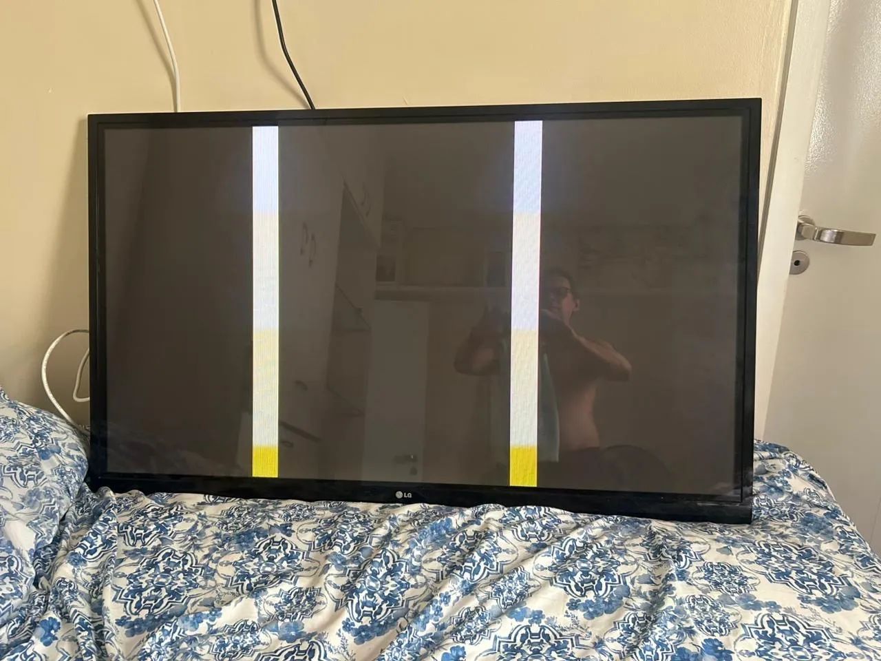 TV LG 50 polegadas. Sem funcionar