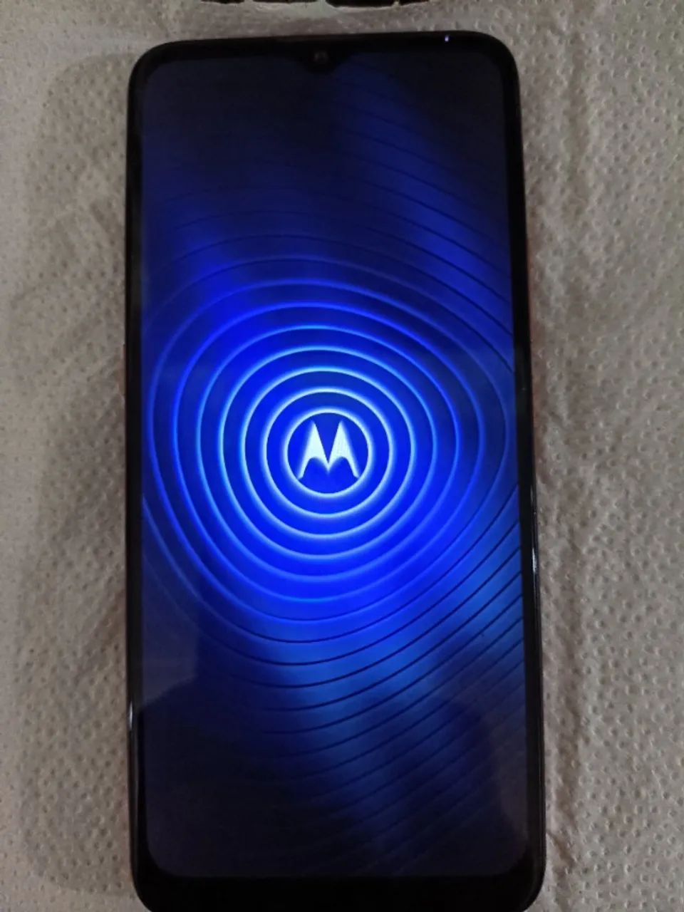 Celular Moto e Motorola 