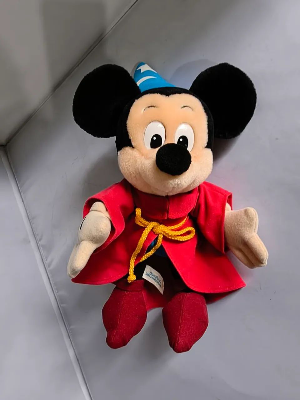 Mickey mouse de pelúcia 