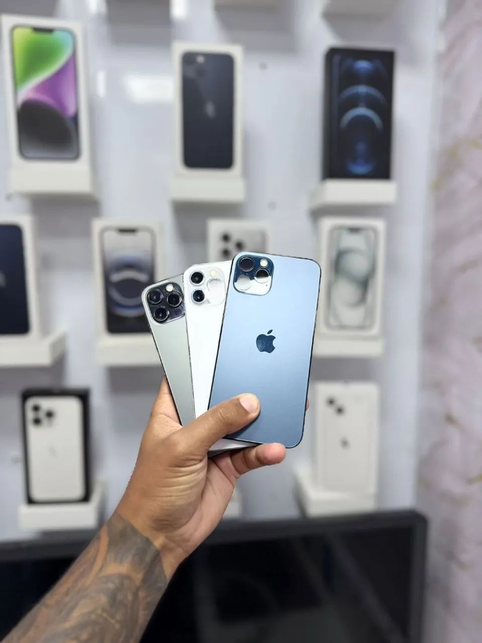 IPHONE 12 PRO 128GB<br>R$ 2.099,00 - Foto 2