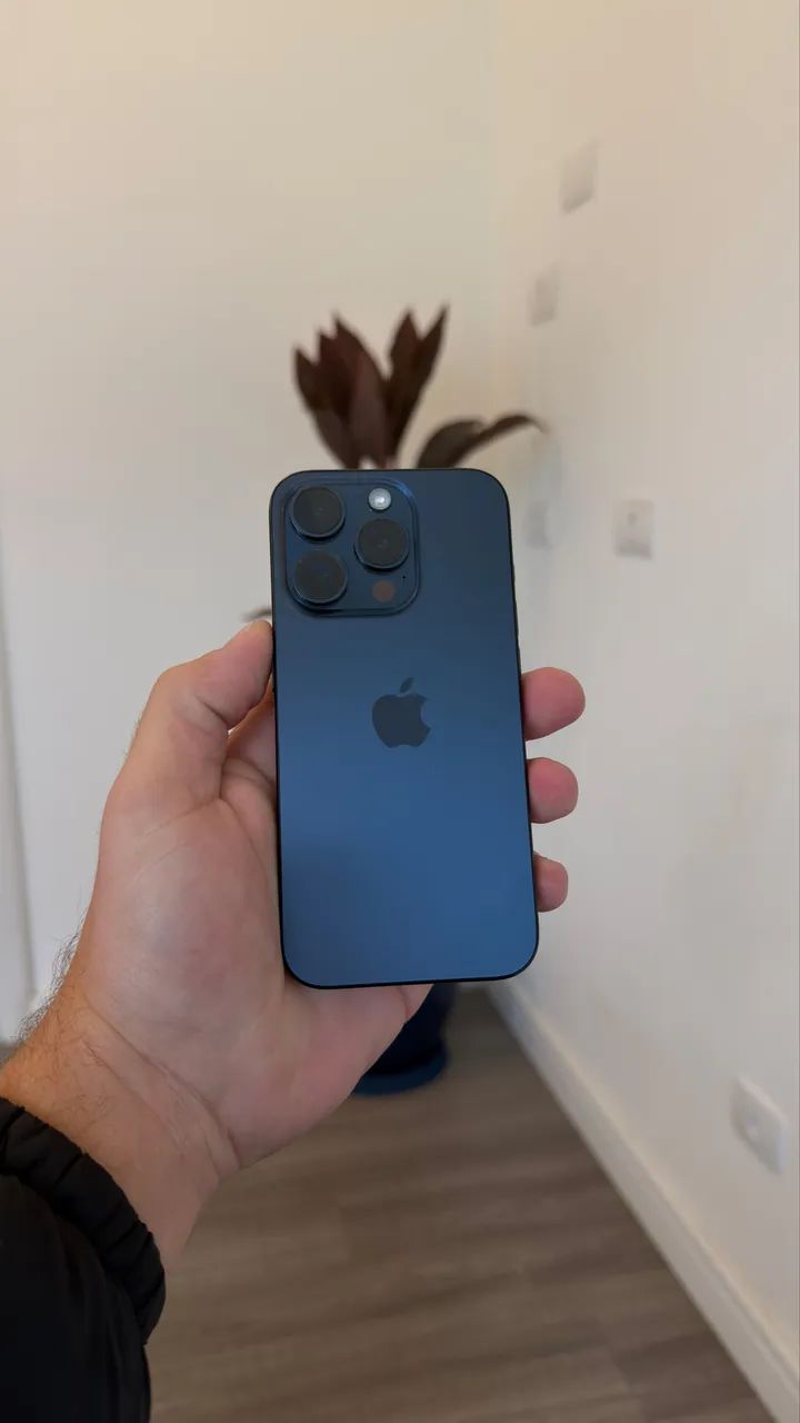 iPhone 15 pro 256gb azul  - Foto 2