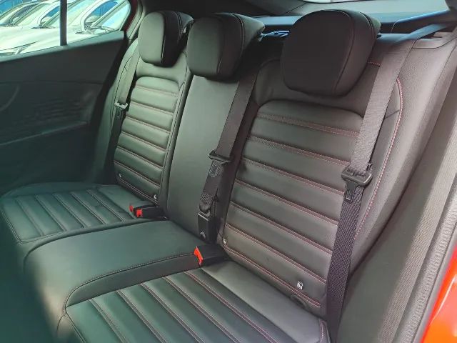 Fiat Fastback Abarth Turbo Flex 1.3 Aut. 2025 - Foto 2