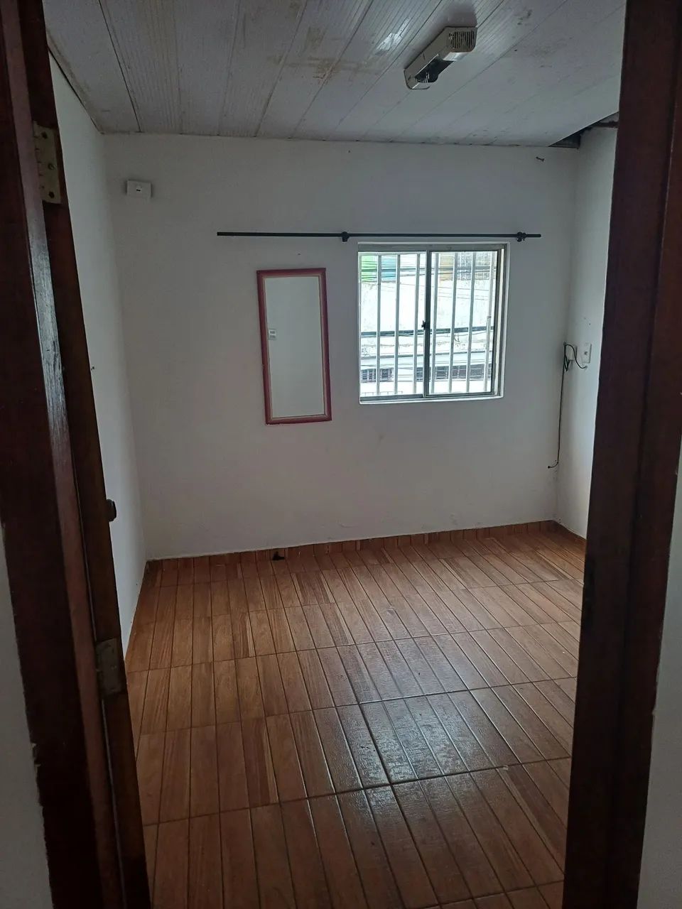 Kitnet 1 quarto cozinha banheiro área de lavar 