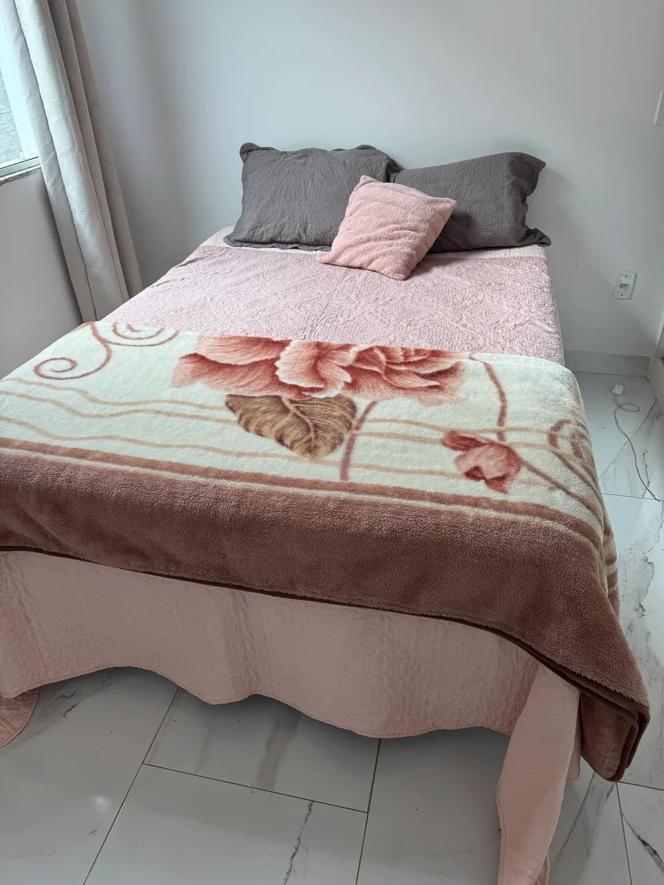 Cama + colchão Casal 