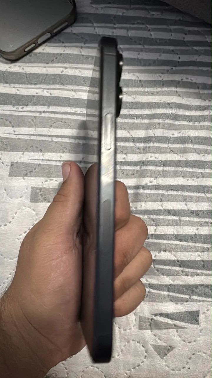 Oportunidade I IPhone 15 Pro Max - 256gb - Foto 3