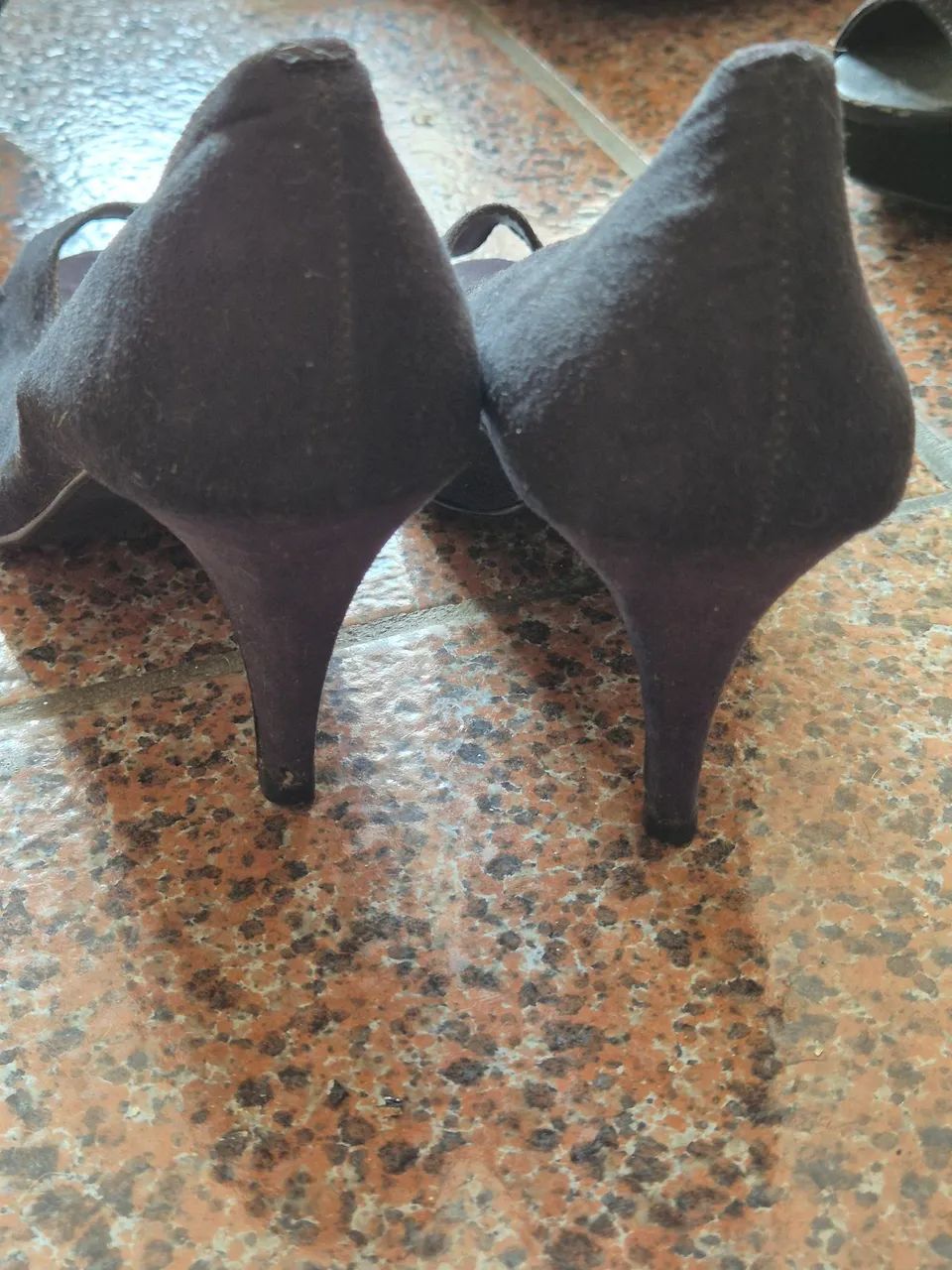 doação sandálias e sapatos número 39 - Foto 4
