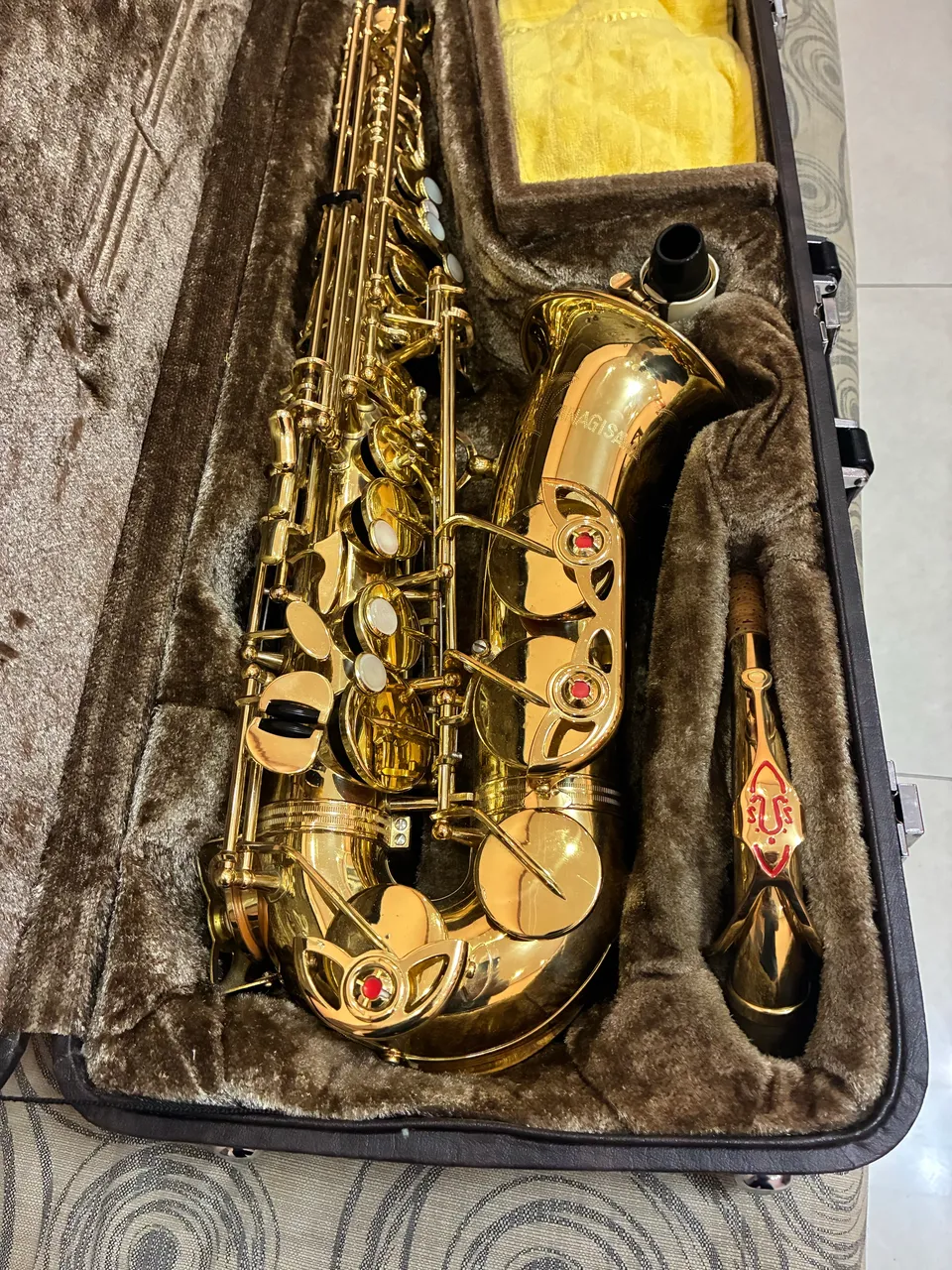 Sax alto yanagiswa 900 seminovo - Instrumentos musicais - Jardim