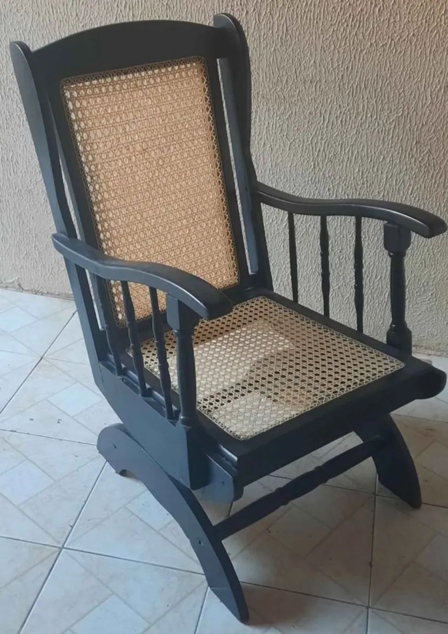 Vendo móveis antigos em palhinha - Foto 2