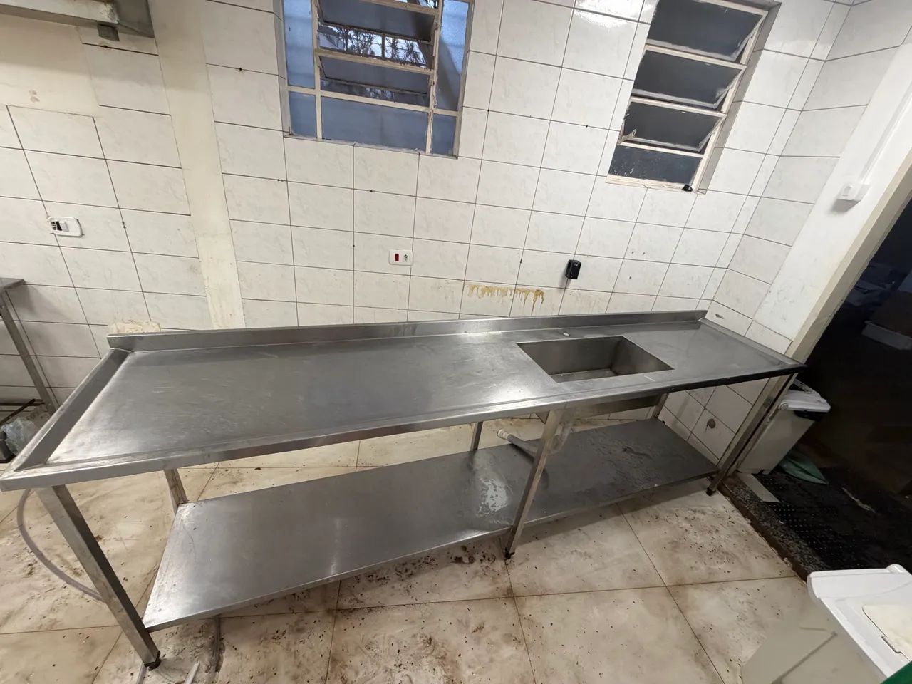 Mobiliário Completo para Cafeteria, Confeitaria ou Espaço Comercial - Foto 3