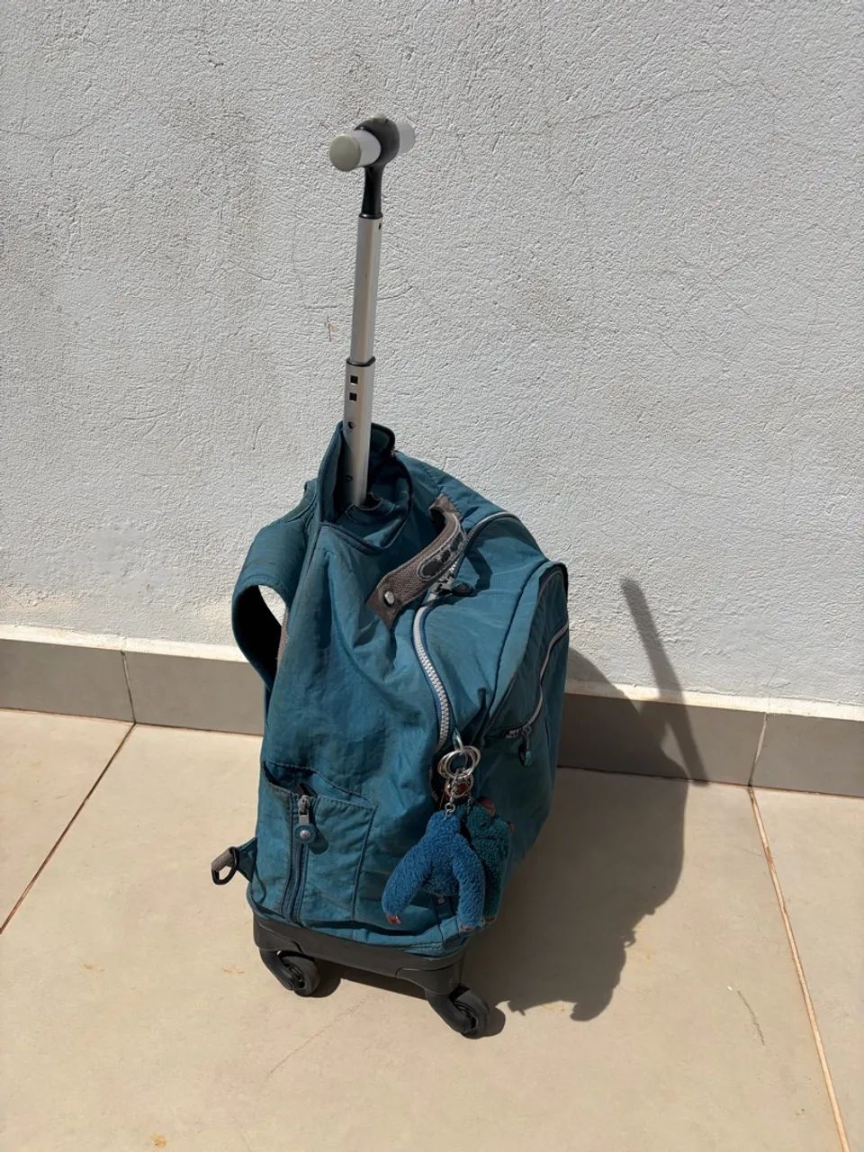 Mochila Kipling com rodinhas  - Foto 3