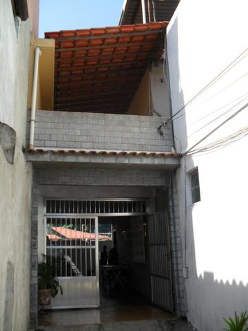 Apartamento- Tipo Casa - Varandão - 02 Qtos - Próximo a Av. Meriti - Vila Penha