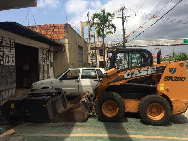 Locação de Mini carregadeira bob cat  trator com ar condicionado e retro escavadeira - Foto 3