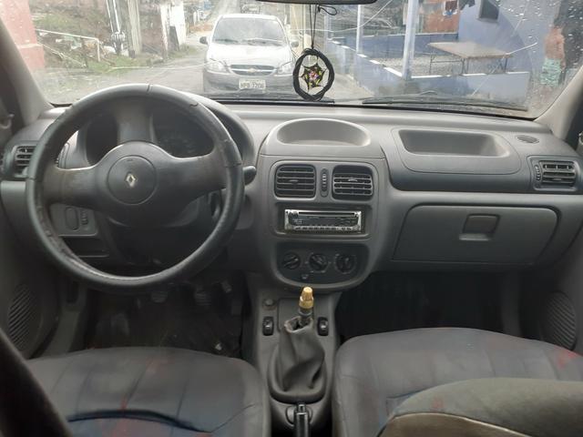 Clio hacth 2002 - Foto 2
