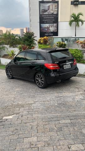 Linda Mercedes B200