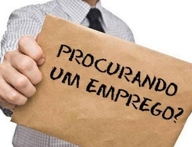 Recepcionista. Masculino.