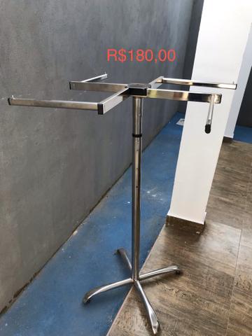 Vendo arara de ferro cromada