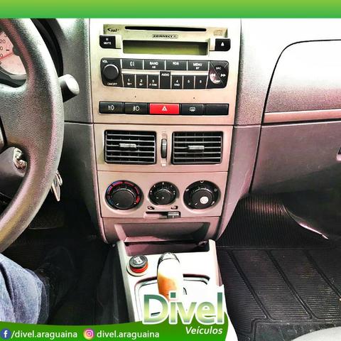 Fiat Palio WeeK.ADV.LOCK.Dualogic 1.8 Flex 2010 - Foto 9