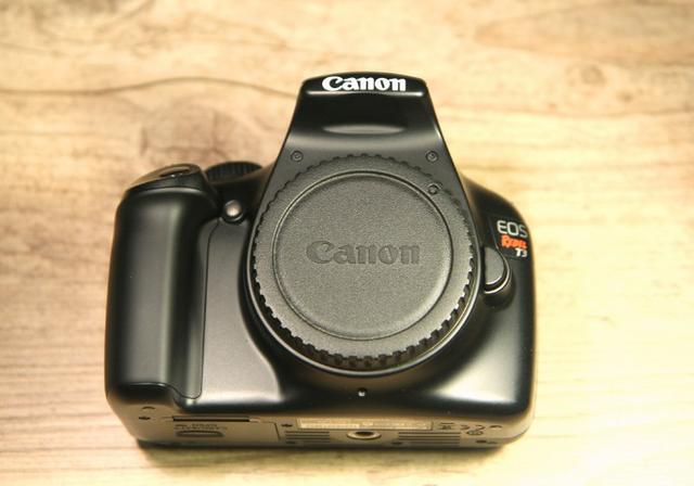 Câmera Canon Rebel T3 + Lente + Tripé De Mesa + Bolsa - Foto 2