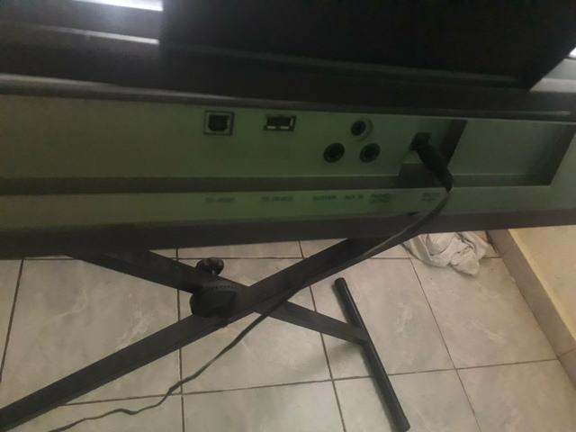 Teclado Yamaha PSR E443 - Foto 2