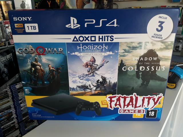 Playstation 4 slim 1 TB com 3 jogos