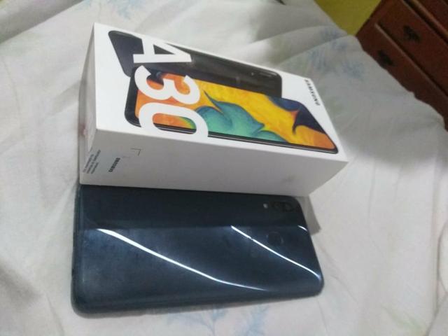 Vendo Galaxy A30 novinho - Foto 2