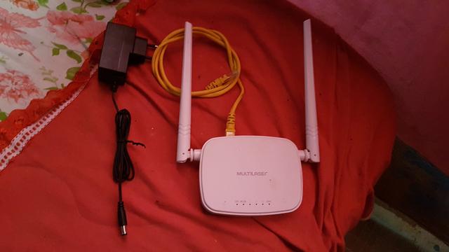 Vendo roteador e repetidor de sinal Multilaser - Foto 2