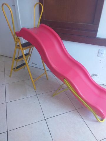 Escorregador infantil só tem um quebradinho,ferro foi feito por artesão - Foto 3