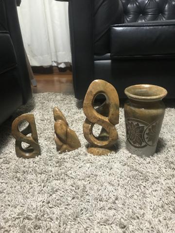 Vendo Estatuetas de Pedra sabão