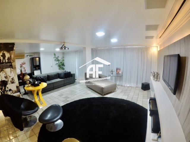 Casa construída em 2 lotes no condomínio Jardim do Horto - Área de lazer completa - Foto 8