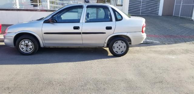Corsa Sedan Wind 2001