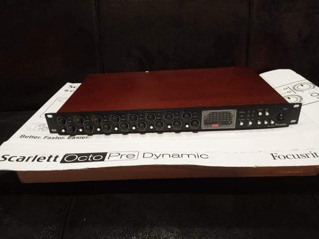 Pre/Amplificador Focusrite - dynamic - Foto 5