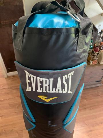 Saco de pancadas Everlast Pro com alvo