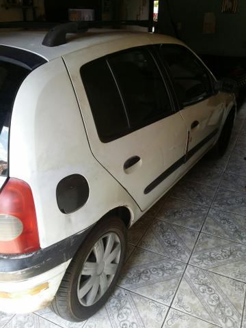 Clio - Foto 5