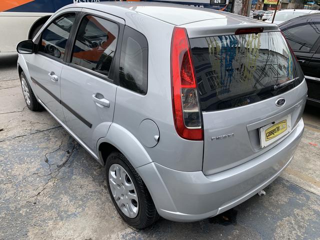 Ford Fiesta 1.6 C/GNV Apenas 27.000 km Muito Novo e 1 Ano de Seguro - Foto 6