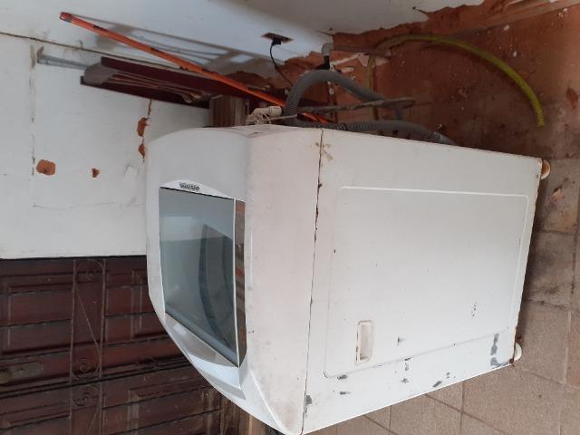 Vendo máquina de lavar Brastemp 10kg* defeito - Foto 3