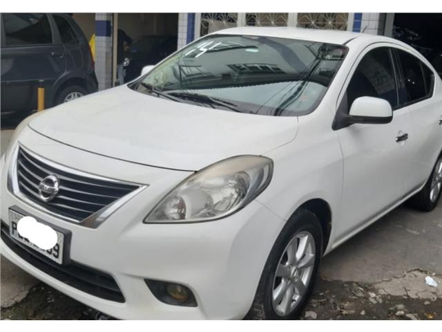Nissan Versa 1.6 sl 16v flex 4p manual