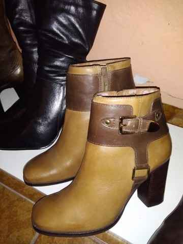 Vendo ou troco botas de couro legítimo - Foto 2