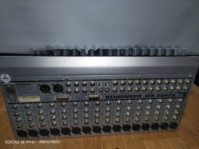 Mesa De Som Behringer Mx3242x Funcionando 100% - Foto 3