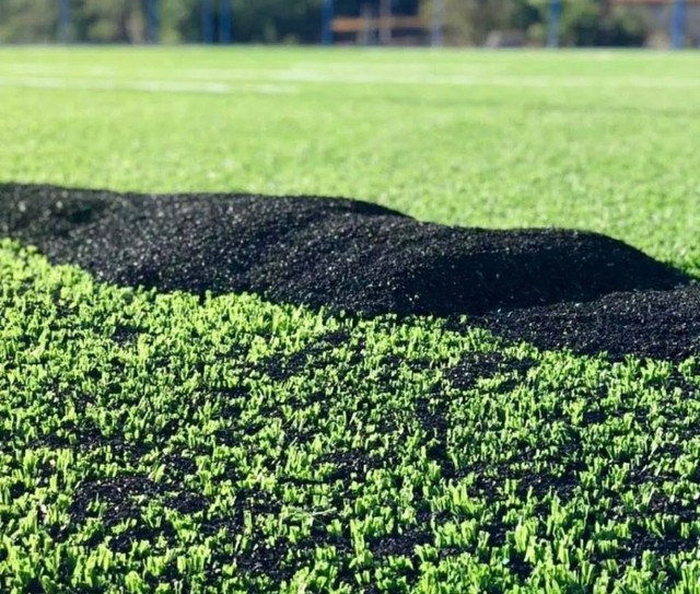Granulado de borracha para campo de grama sintética 