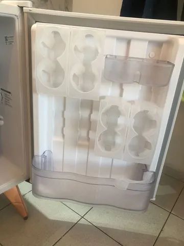Frigobar Novo Branco com Rosé - Foto 5
