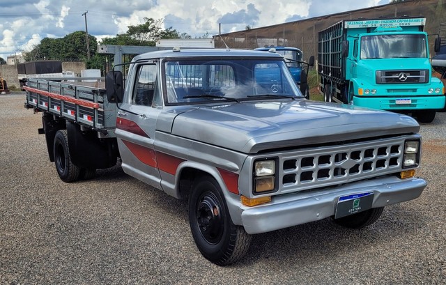 FORD F-4000 Usados e Novos em MG