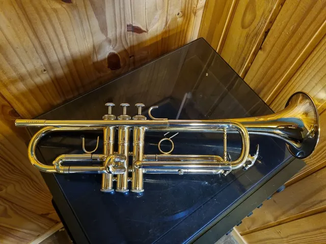 Trompete Eagle TR504 - INTERMEZZO