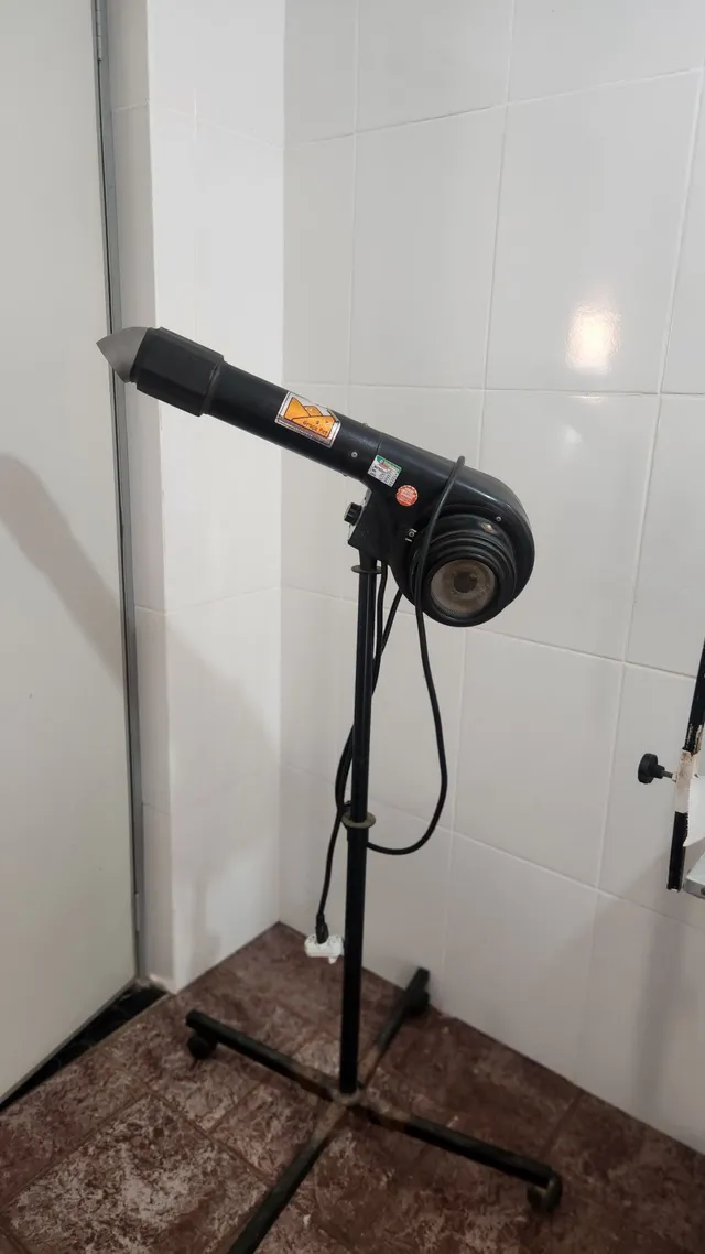 Suporte Secador Cabelo Pet Bancada Flexivel Ajustavel Chao Giratorio  Cabeleireiro Salao