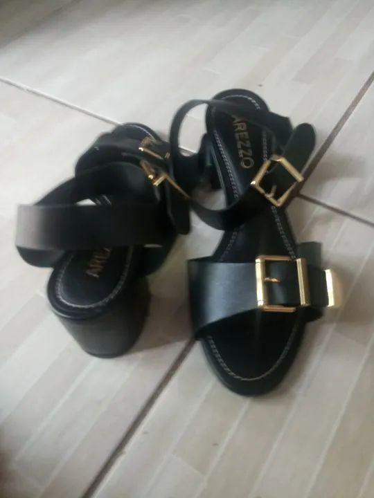 Uma linda sandália arezzo 37 - Foto 3