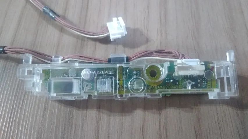 Sensor Tv Panasonic Tc-l42e30b - Foto 3